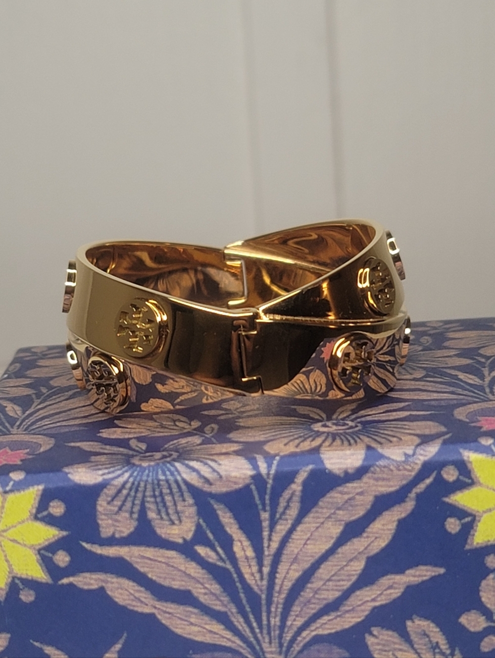 Tory Burch Icon Double Bracelet - Picture 3 of 5